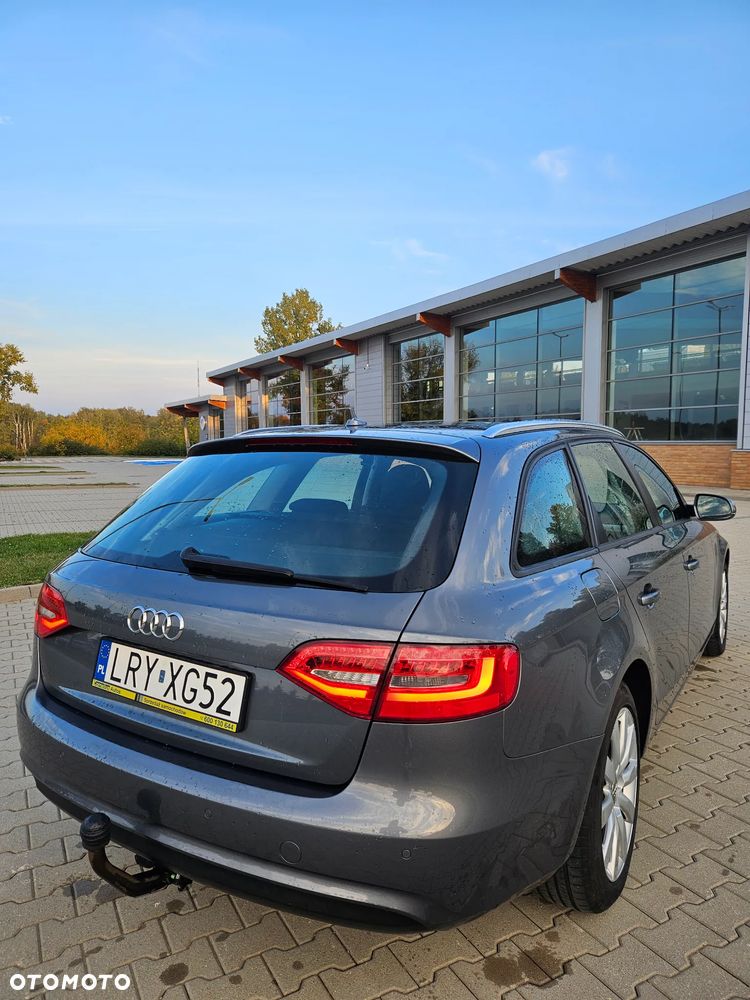Audi A4 Avant - 10