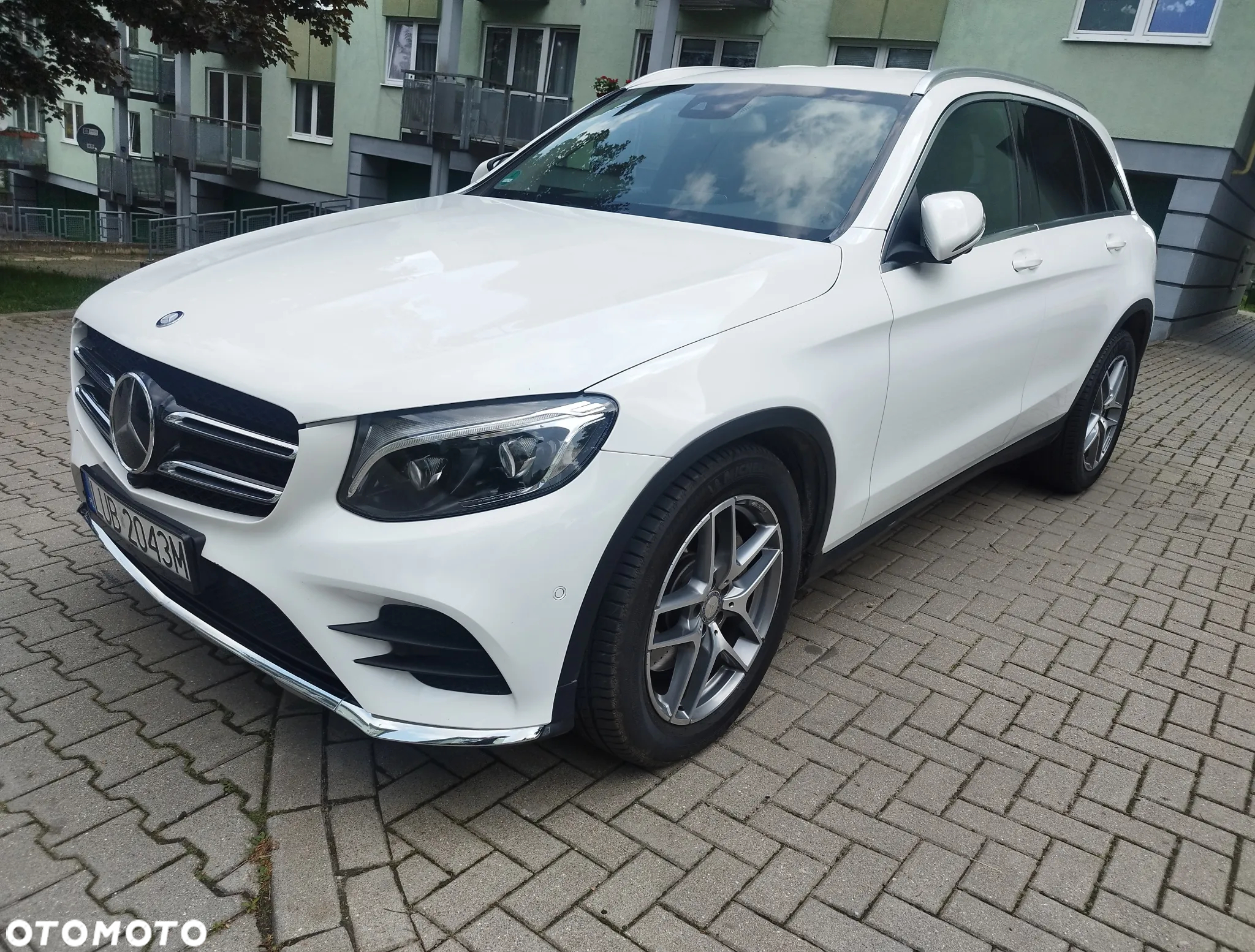 Mercedes-Benz GLC 220 d 4Matic 9G-TRONIC AMG Line - 3
