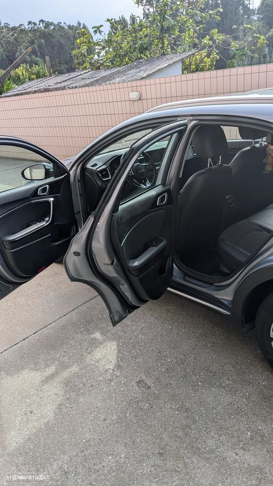 Kia XCeed - 25