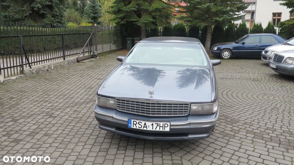 Cadillac Deville - 5