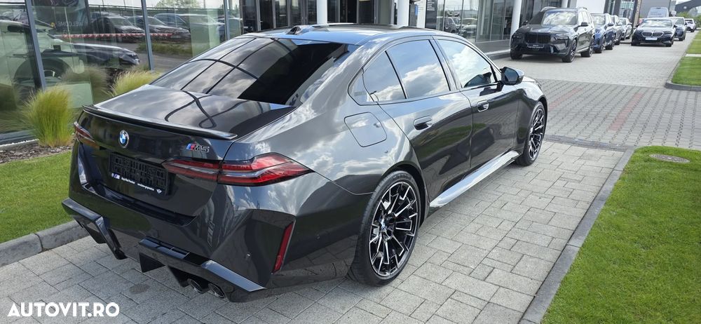 BMW M5 xDrive - 3