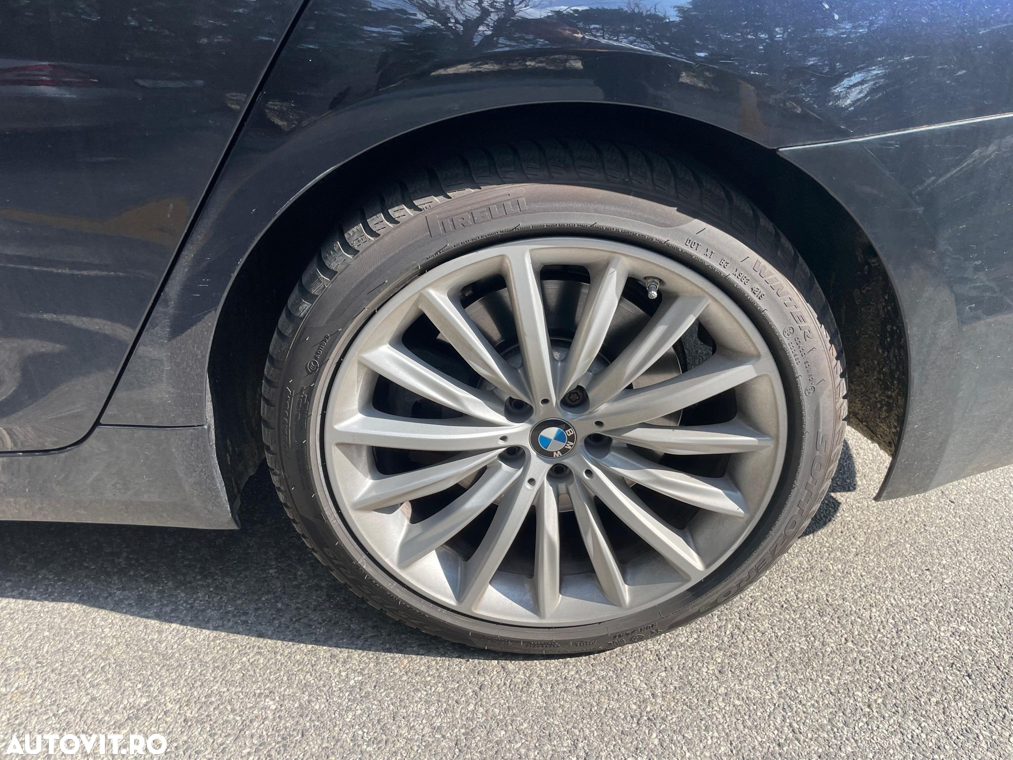 BMW Seria 5 540i xDrive AT - 18