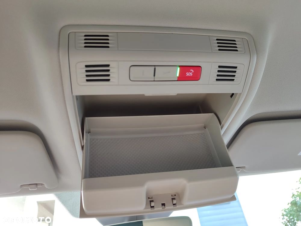 Skoda Superb 2.0 TDI L&K DSG - 32