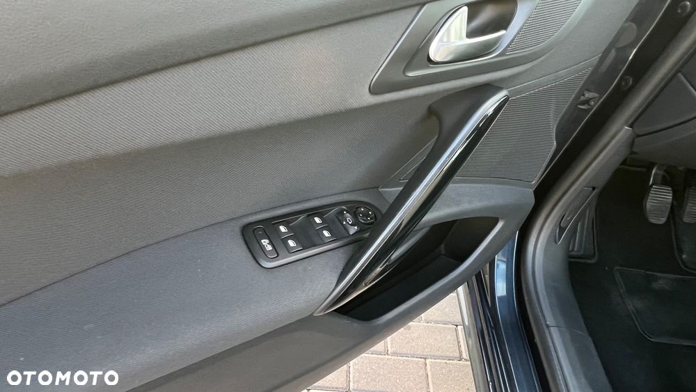 Peugeot 508 1.6 e-THP Allure S&S - 18
