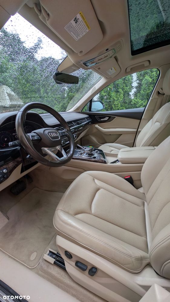 Audi Q7 - 9