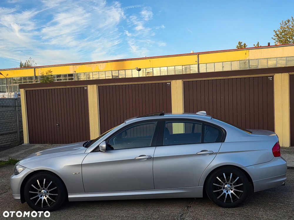 BMW Seria 3 318i Edition Lifestyle - 2