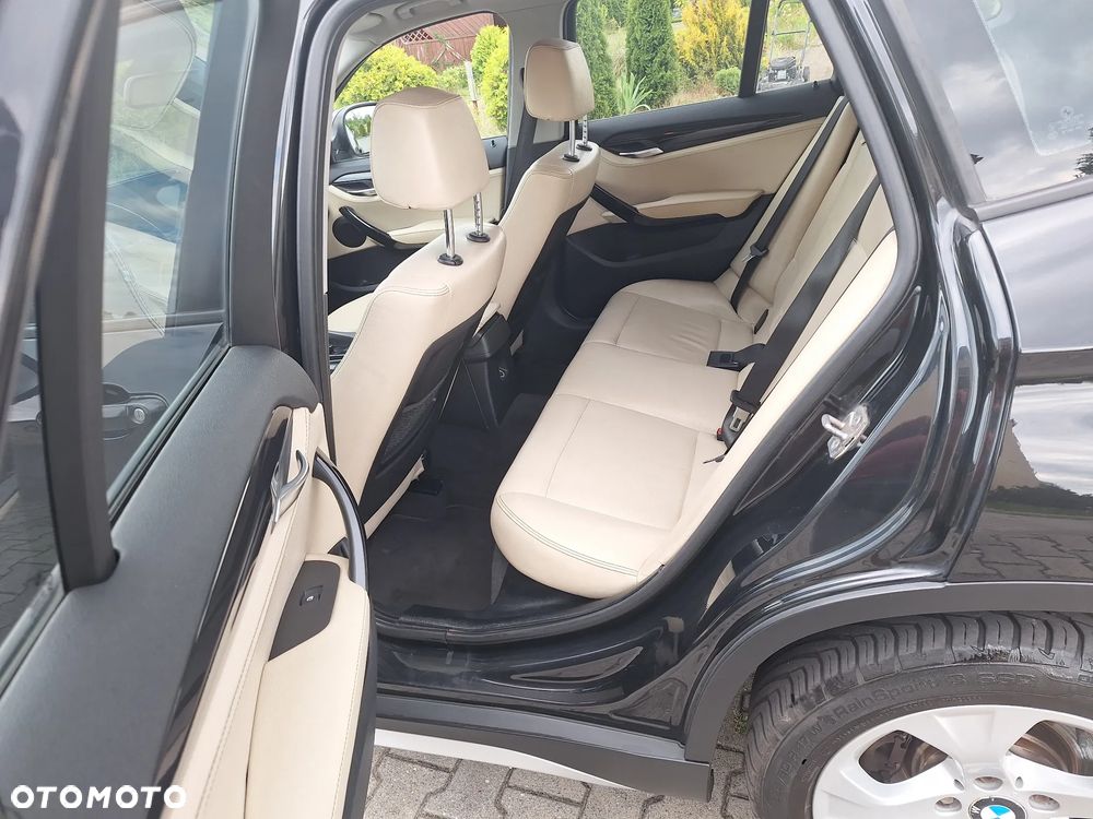 BMW X1 xDrive18d - 9