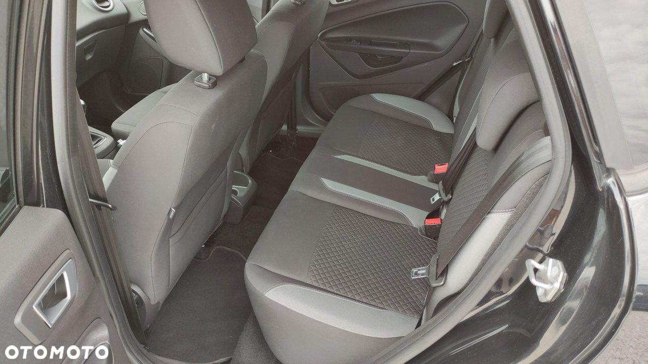 Ford Fiesta - 7