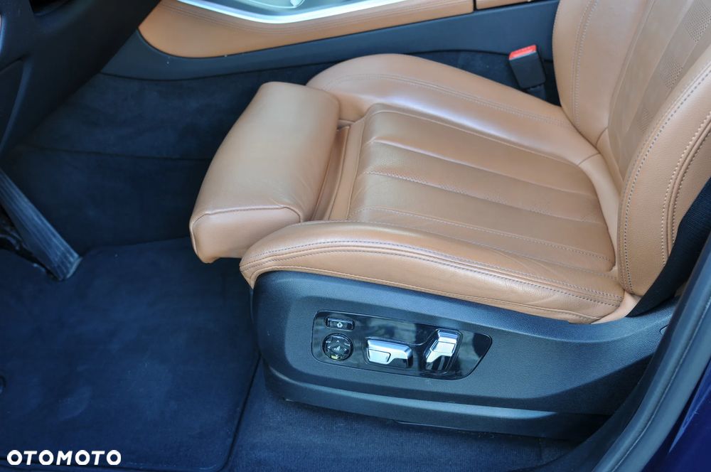 BMW X5 xDrive40i - 13