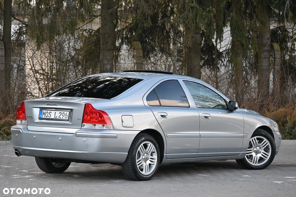 Volvo S60 2.4D5 Momentum - 22
