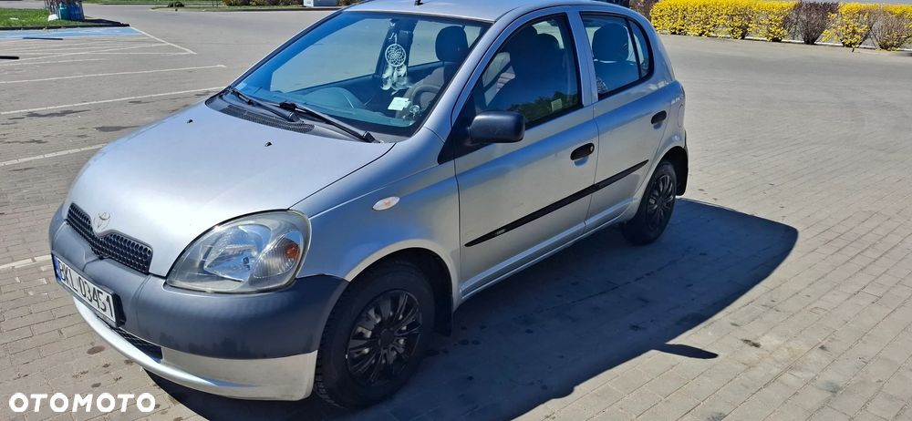 Toyota Yaris - 1