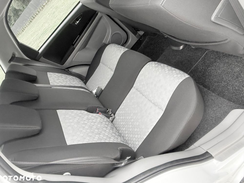 Suzuki SX4 - 9