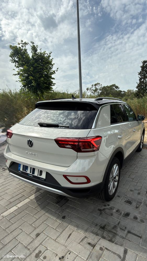 VW T-Roc 1.5 TSI Urban DSG - 6