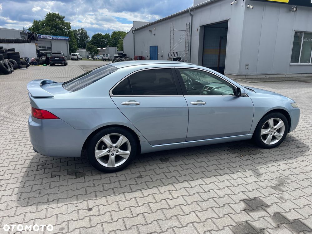 Honda Accord - 2