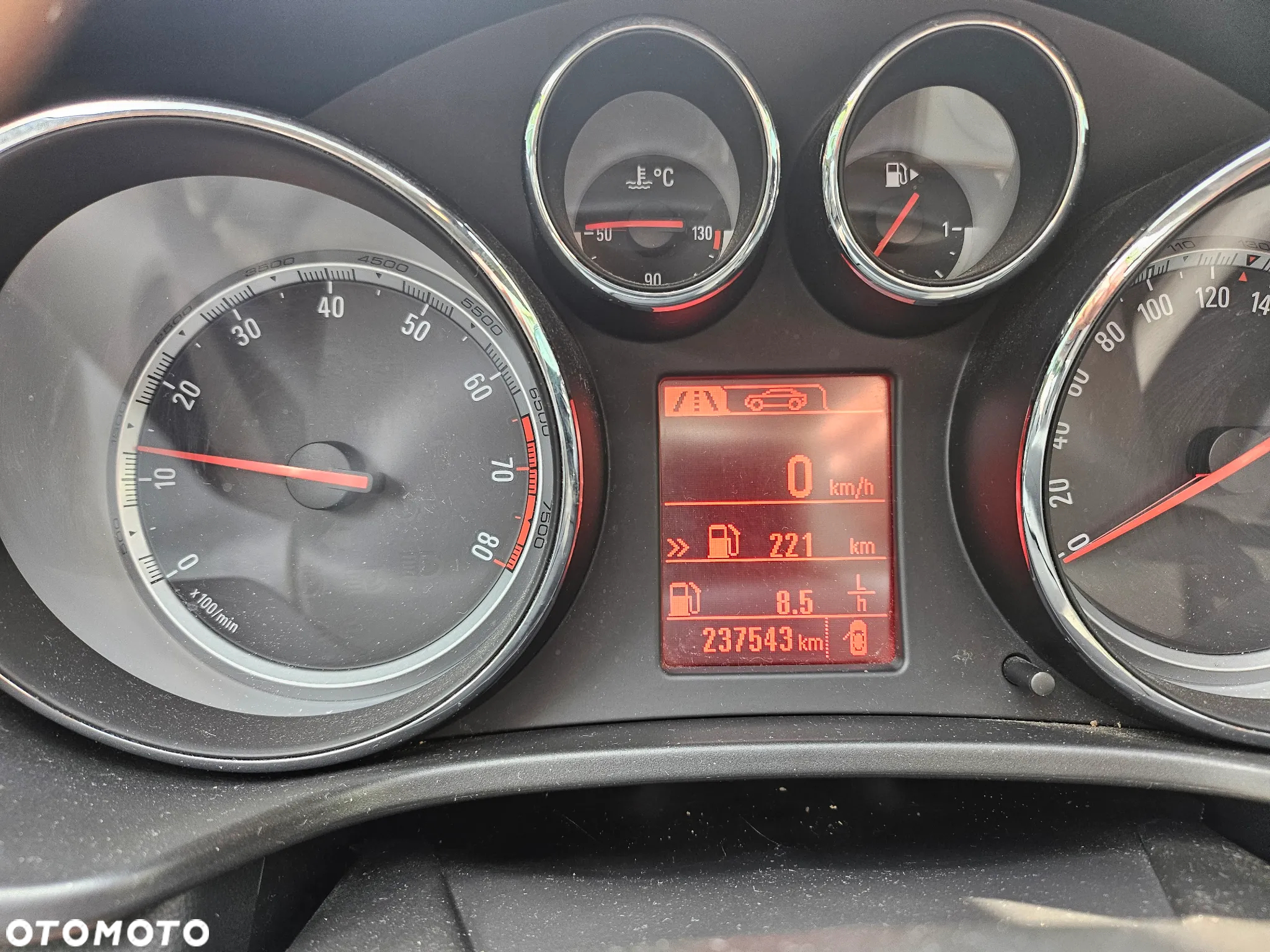Opel Insignia 2.0 T Cosmo 4x4 - 10