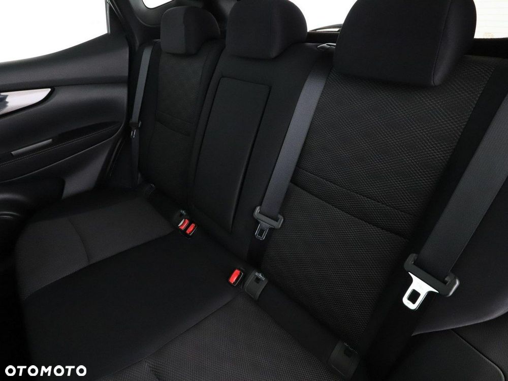 Nissan Qashqai 1.6 dCi 360 S&S - 17