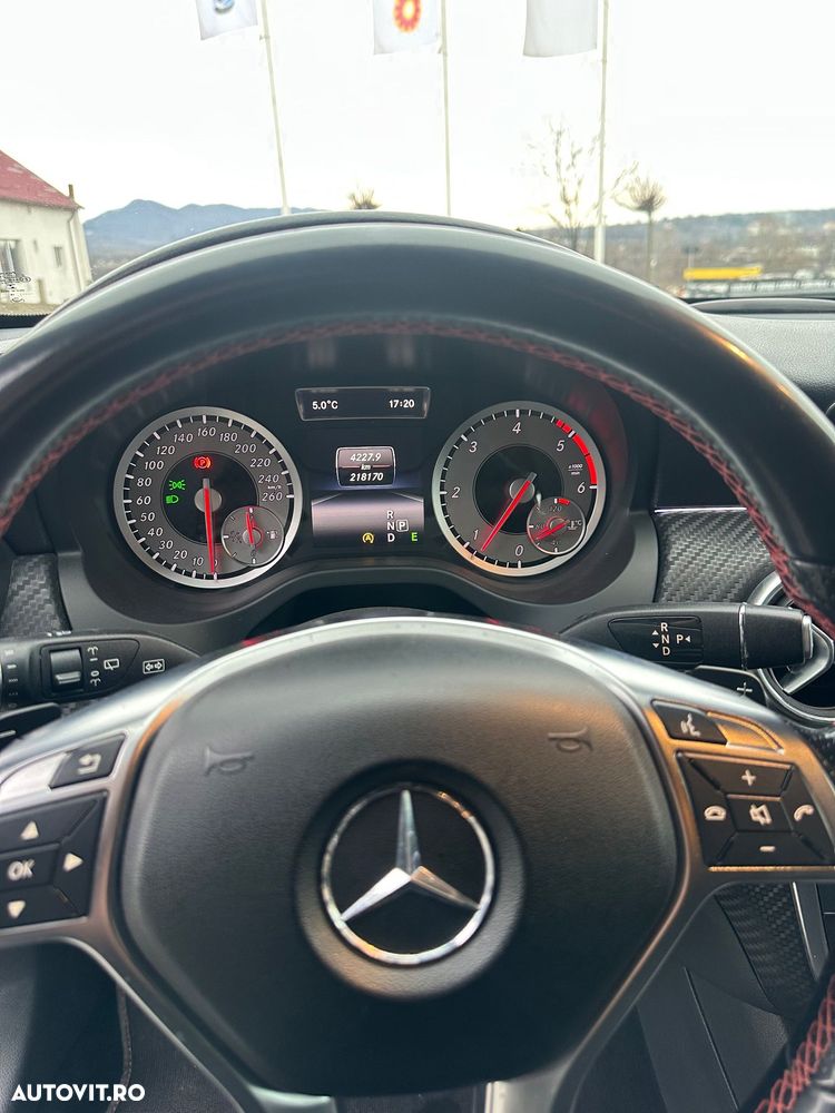 Mercedes-Benz A 200 CDI 7G-DCT AMG Line - 11
