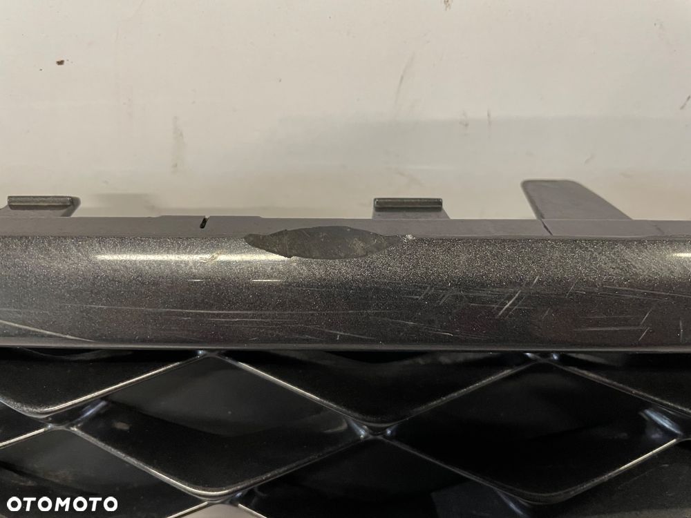 Atrapa Grill Ford Ka Plus Active J7BB-7081-D - 2