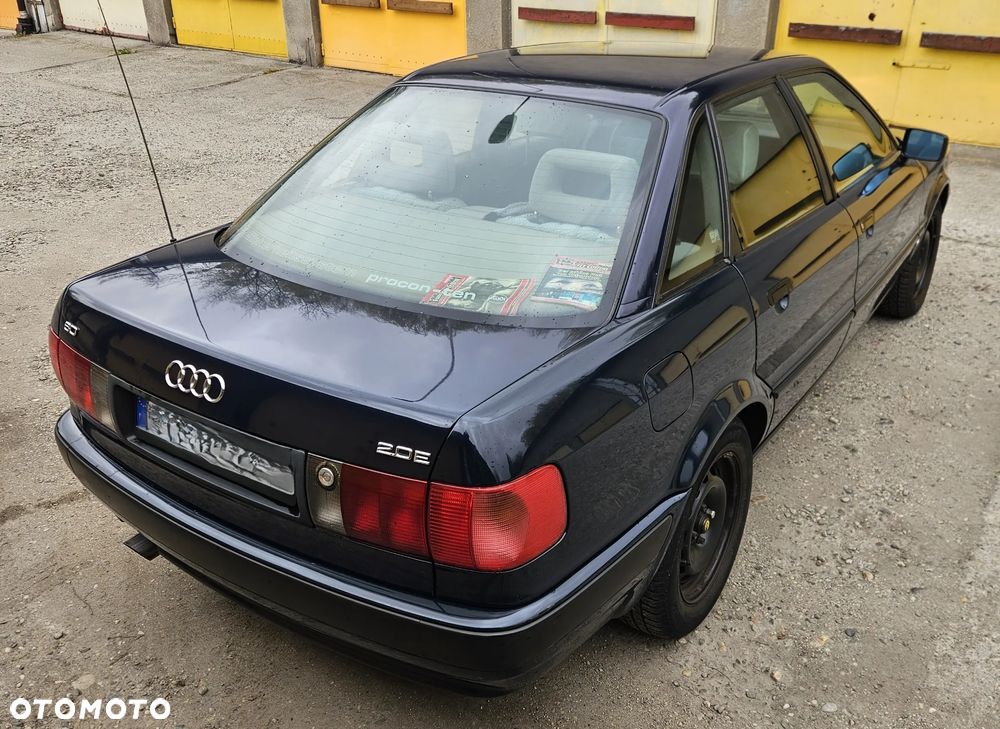 Audi 80 2.0 E - 3