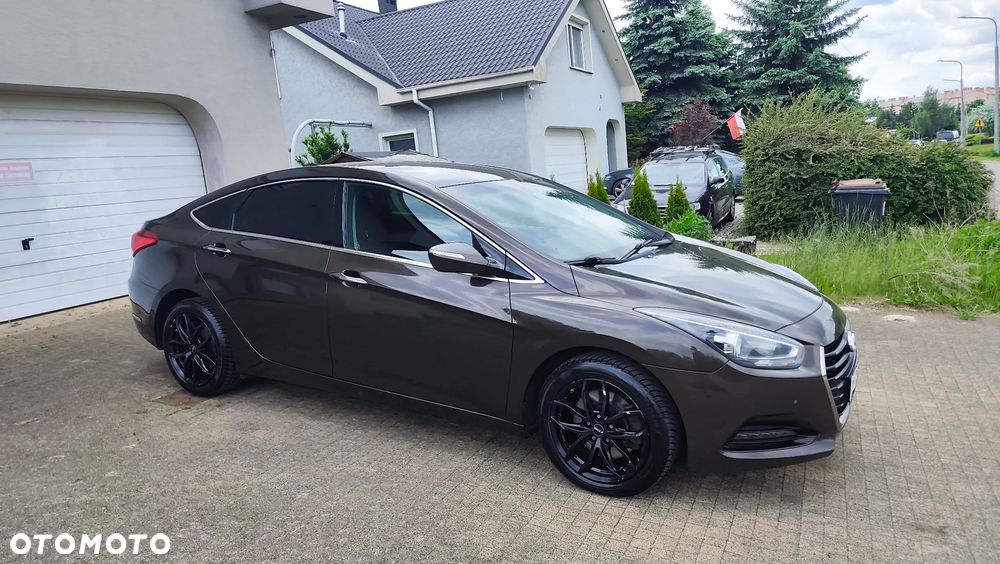 Hyundai i40 Kombi 1.7 CRDi DCT Premium - 27