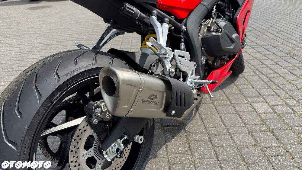 QJMOTOR SRK 800RR - 13