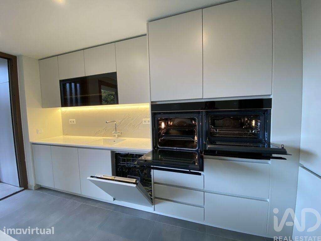 Apartamento T3 em Oliveira do Douro de 118,00 m2 - Grande imagem: 4/30
