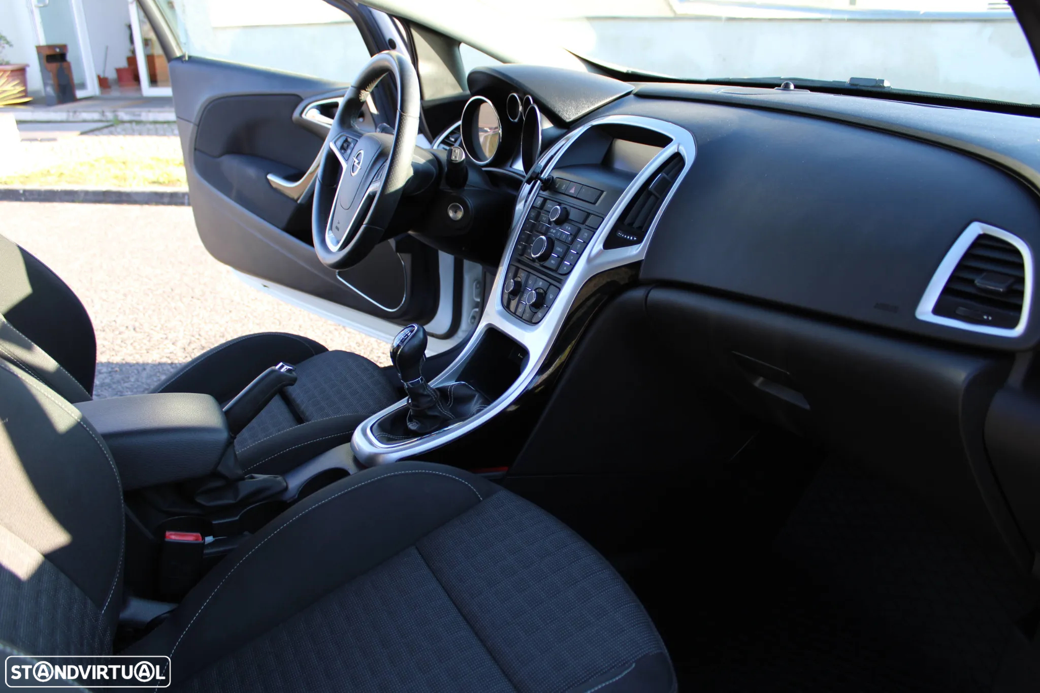 Opel Astra GTC 1.7 CDTi S/S - 20