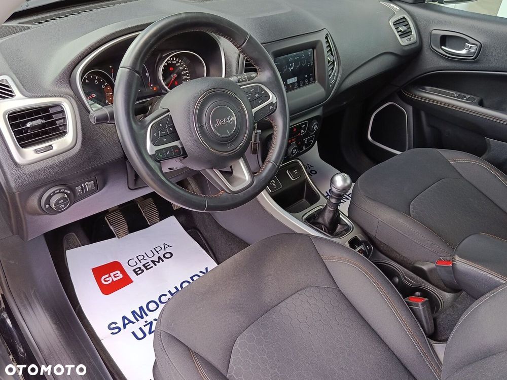 Jeep Compass - 11
