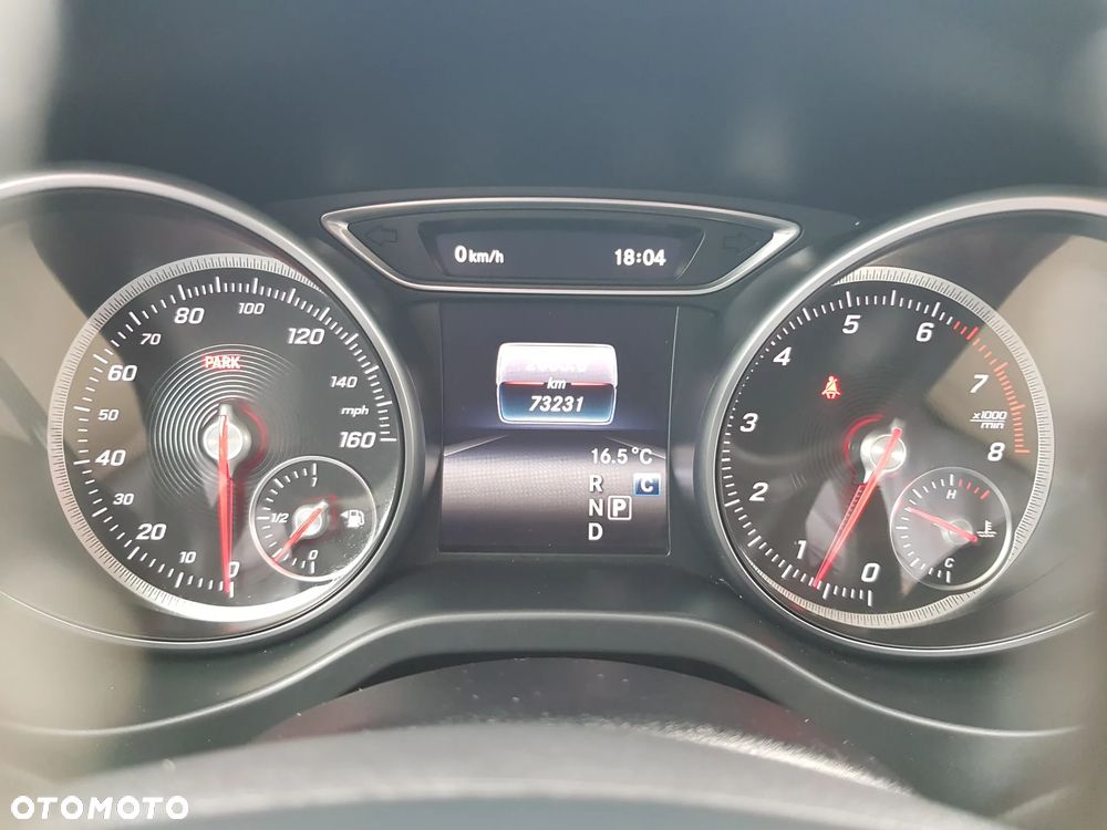 Mercedes-Benz GLA 250 7G-DCT - 18