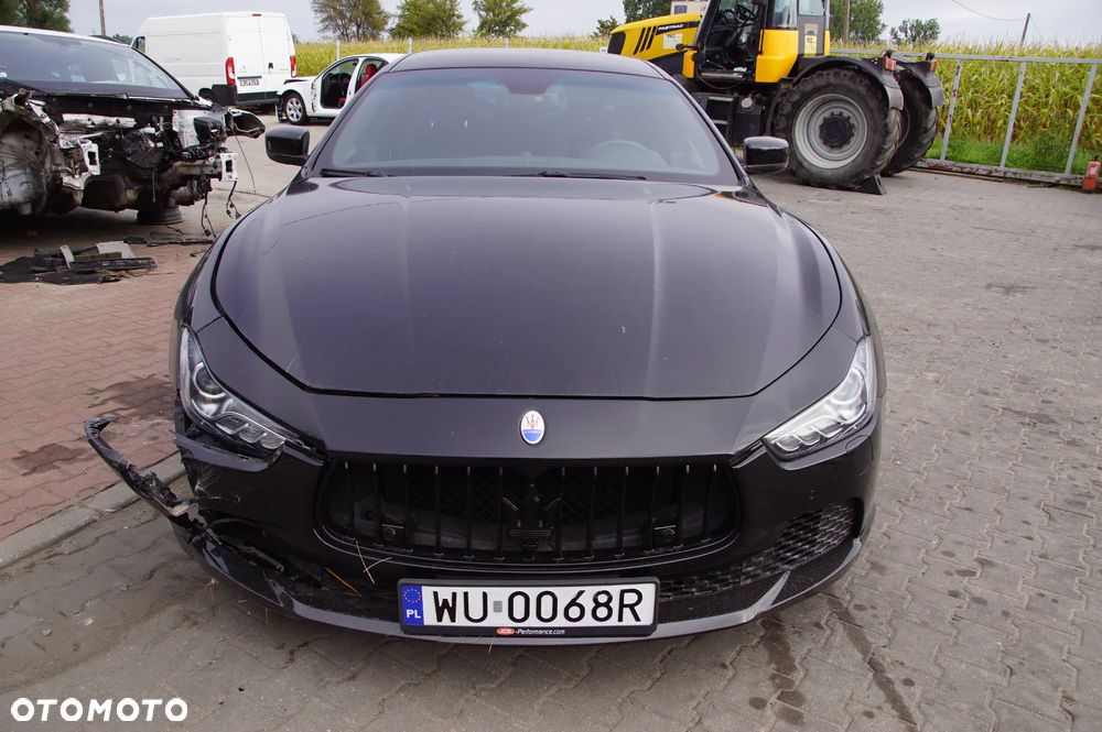 Pojazd na części 692106889 MASERATI GHIBLI 3.0 D 2014 nero vr. 820/a deska konsola silnik kierownica skrzynia drzwi maska zderzak lampa grill felgi 20 cali silnik błotnik szyba - 19