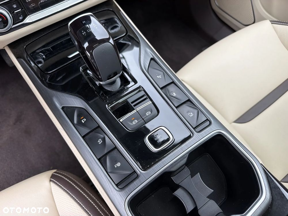 Bestune T77 1.5T Elegance DCT - 17