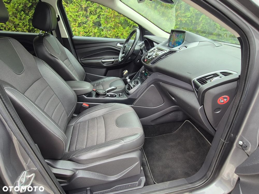 Ford Kuga 2.0 TDCi Titanium - 31