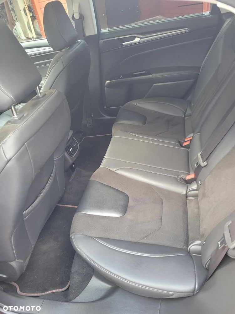 Ford Mondeo 1.5 EcoBoost Titanium - 9