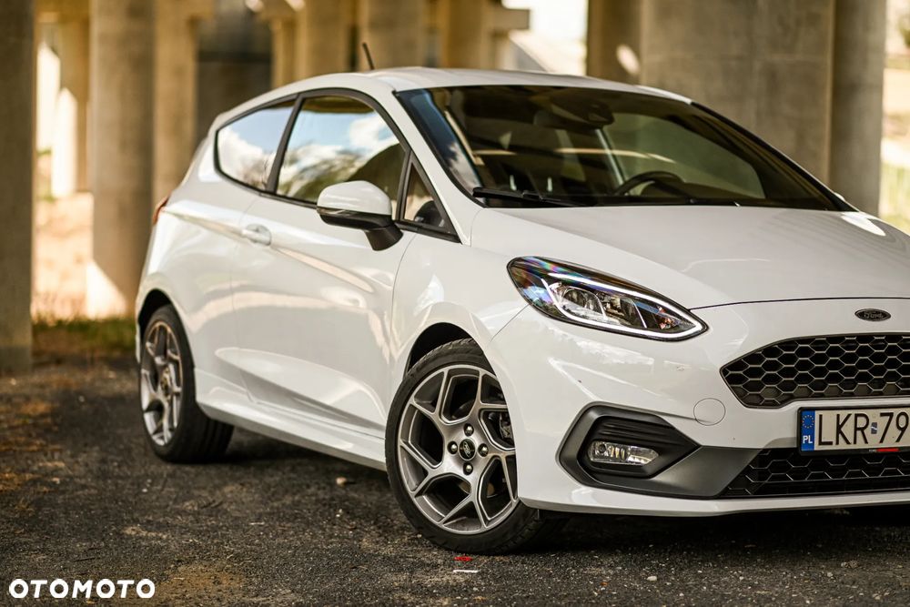 Ford Fiesta - 13