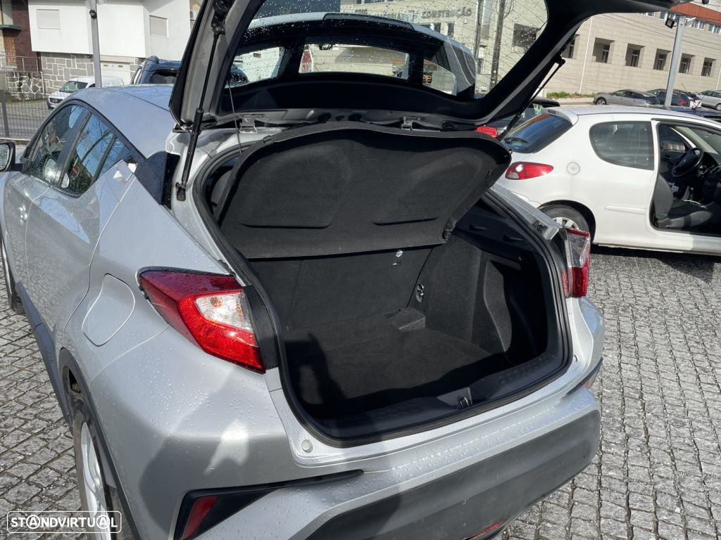 Toyota C-HR 1.8 Hybrid Exclusive - 24