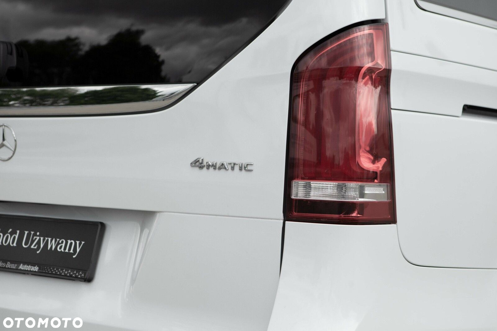 Mercedes-Benz Klasa V 300 d 4-Matic Avantgarde 9G-Tronic (d³ugi) - 17