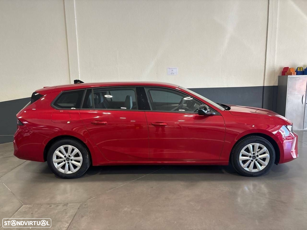 Opel Astra 1.2 T Edition - 4