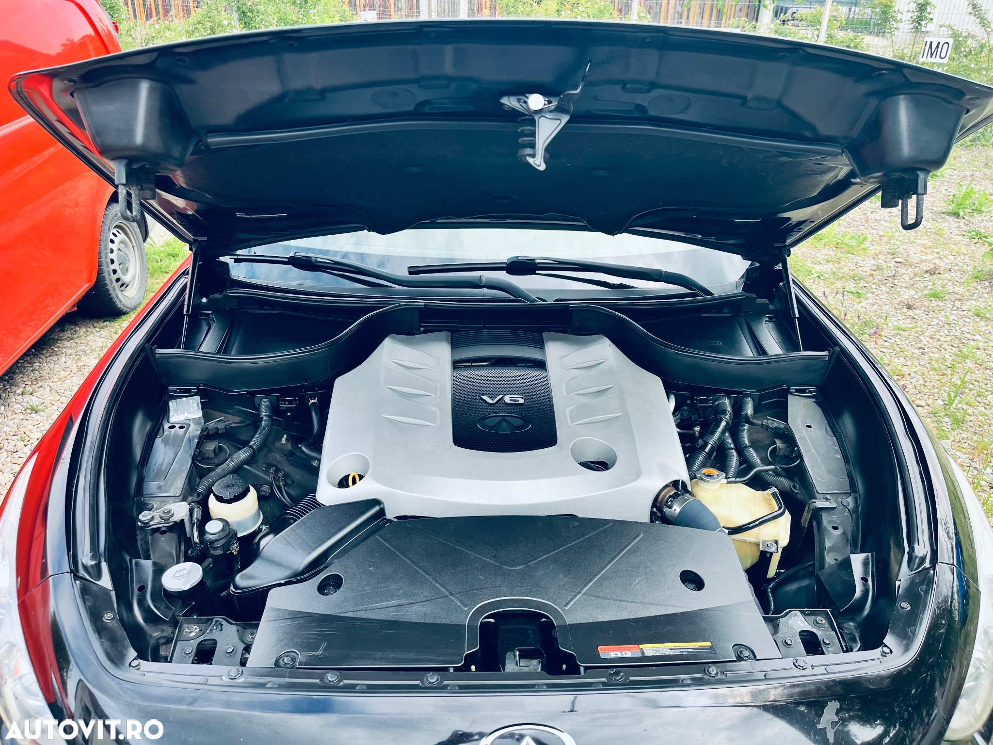 Infiniti FX 30 FX30d 3.0d V6 S Premium AWD - 5