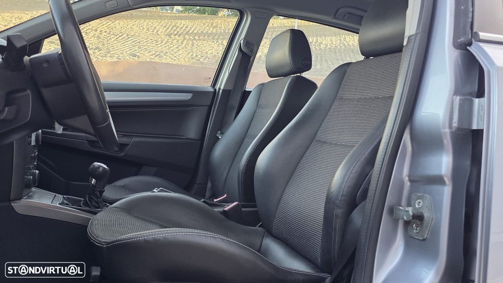 Opel Astra 1.3 CDTI Cosmo - 22