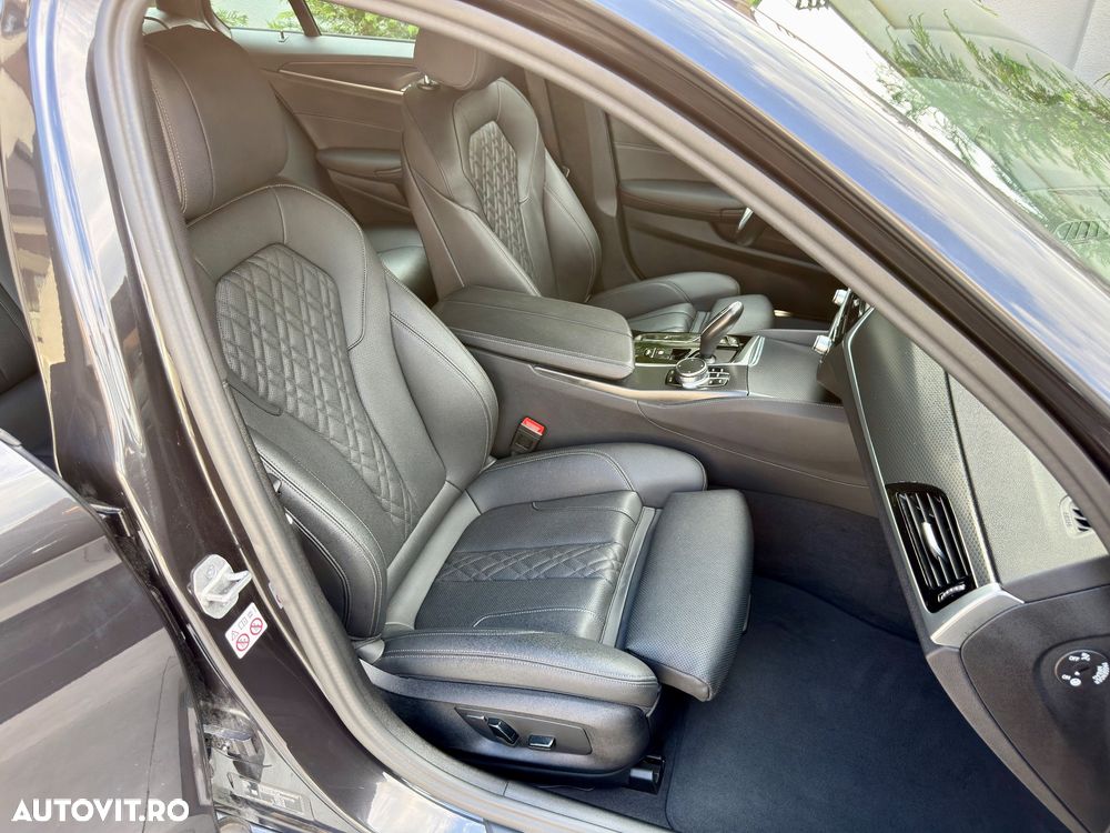 BMW Seria 5 520d Aut. M Sport Edition - 4