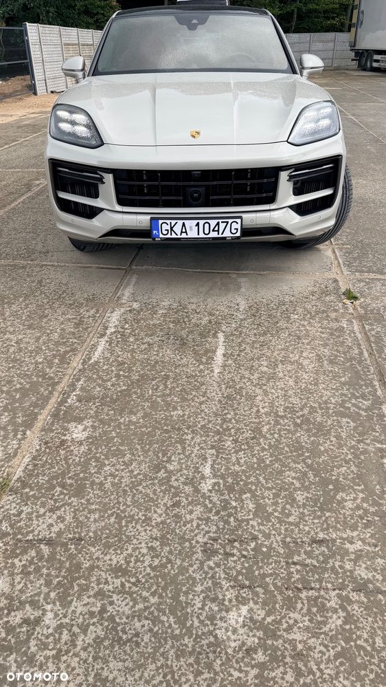 Porsche Cayenne - 2