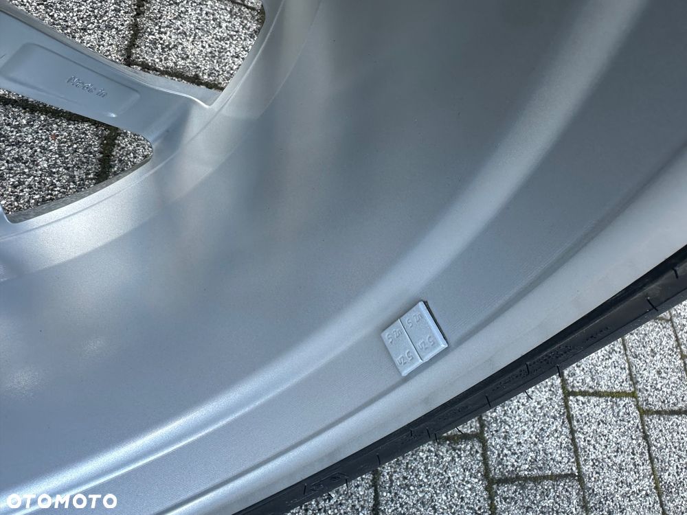 Nowe oryginalne felgi aluminiowe Audi + opony Nokian Hakka Black 2 - 15