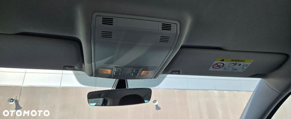 Volkswagen Golf 1.6 TDI BlueMotion Trendline - 14