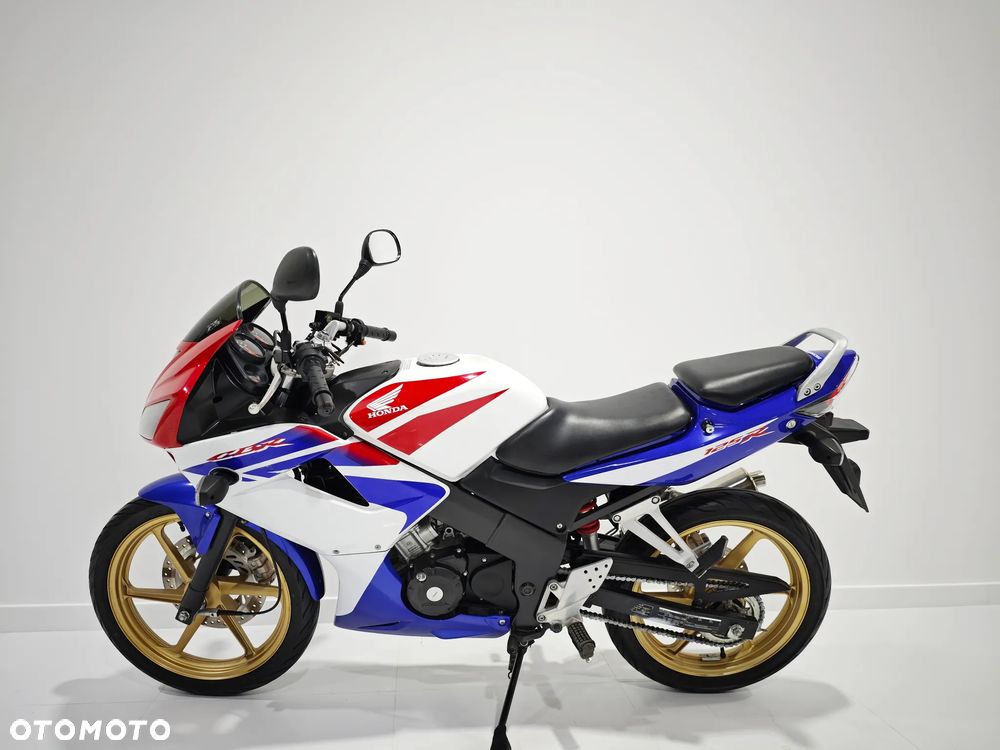 Honda CBR - 9