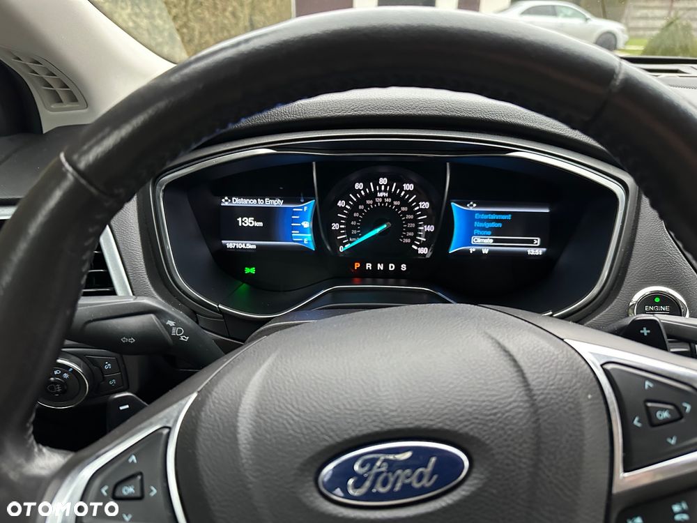 Ford Fusion 2.0 EcoBoost Titanium - 17