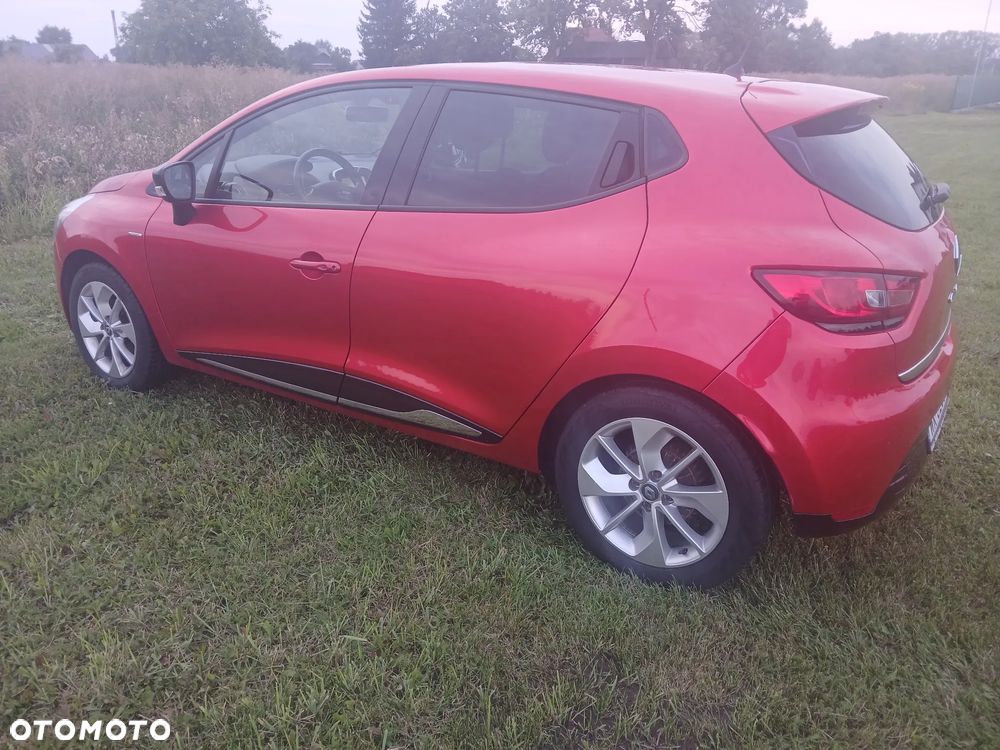 Renault Clio 1.2 Energy TCe Limited EDC EU6 - 12