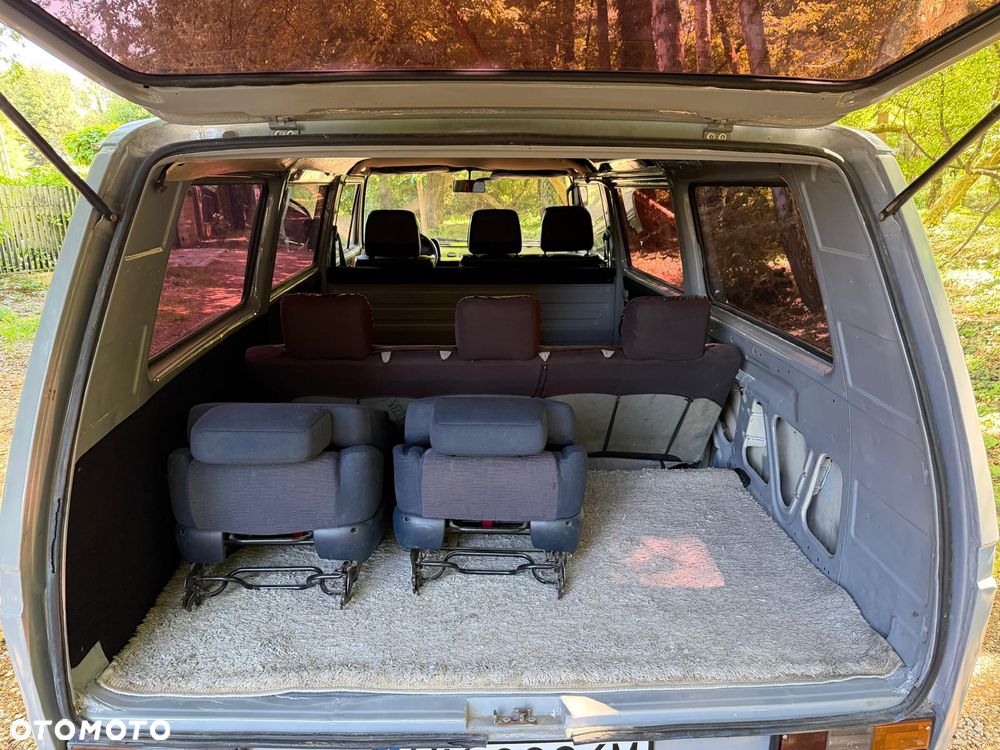 Volkswagen Transporter - 9