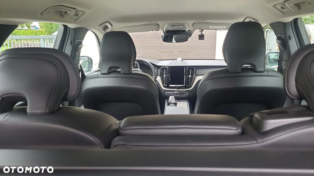 Volvo XC 60 B6 B AWD Inscription - 4