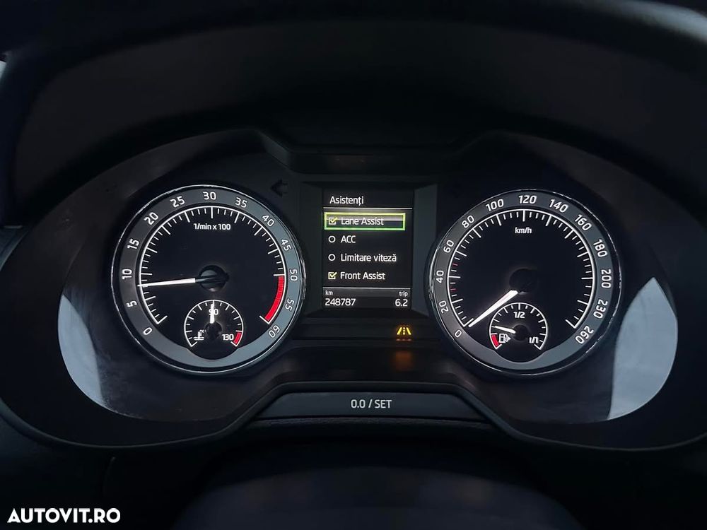 Skoda Octavia 2.0 TDI Soleil - 14