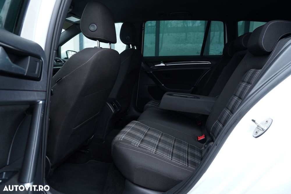 Volkswagen Golf GTD 2.0 TDI SCR DSG - 11